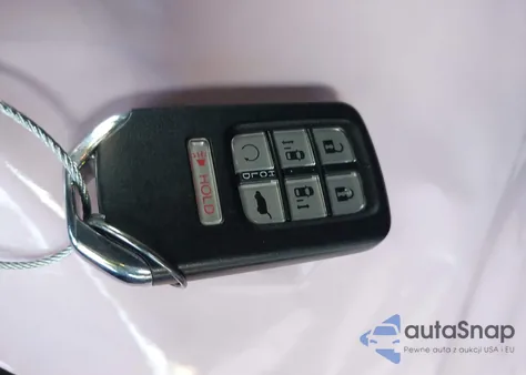 2023 Honda Odyssey Elite z USA, uszkodzony, nr VIN 5FNRL6H90PB069691